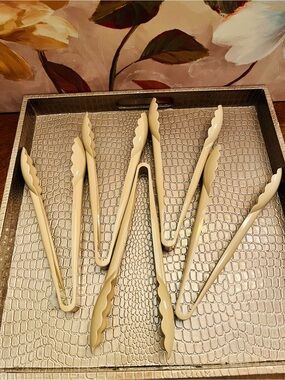 Carlisle Beige 9” Plastic Serving or Utility Tongs (Set of 5) NWT